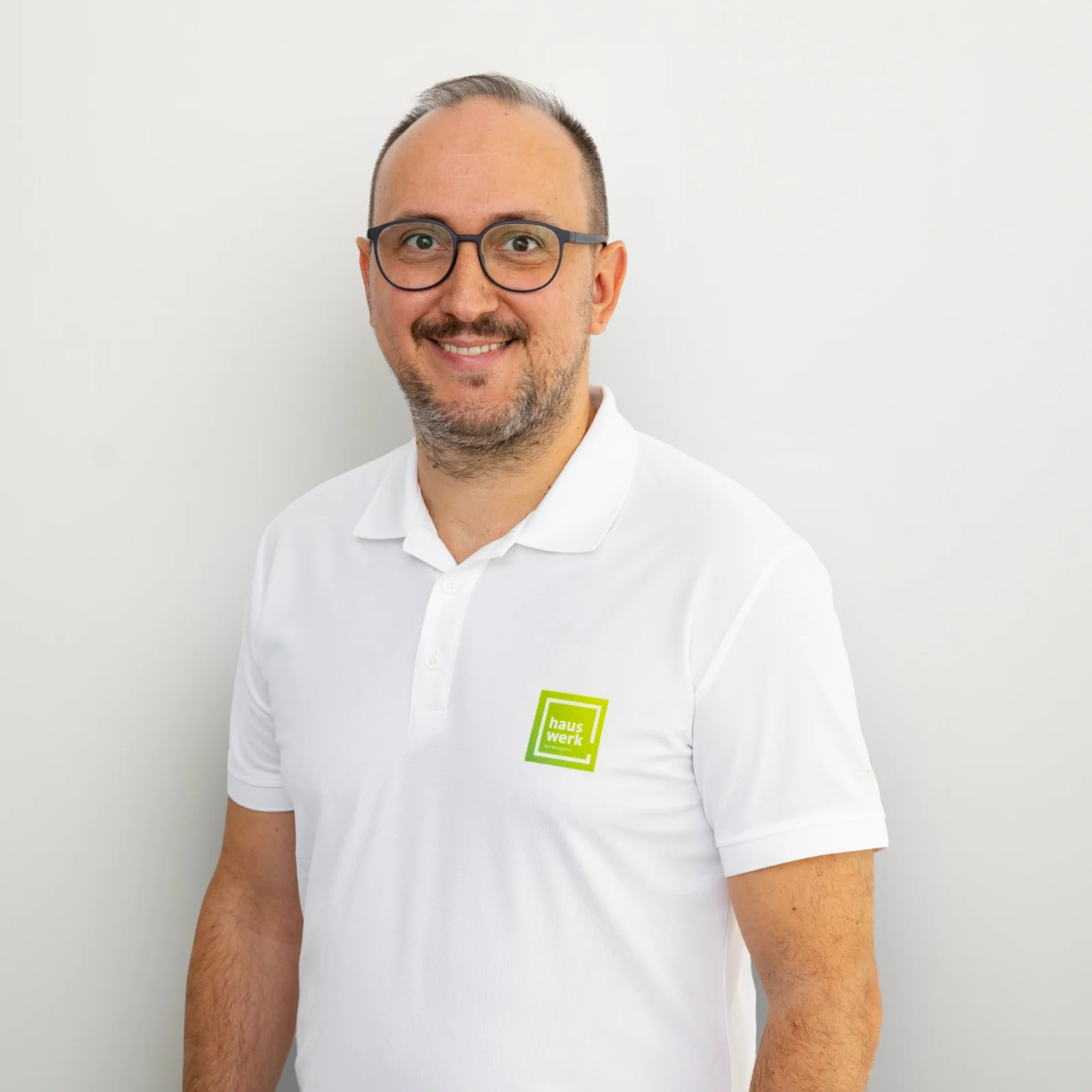 Porträt von Admir, Hauswerk Baumanufaktur